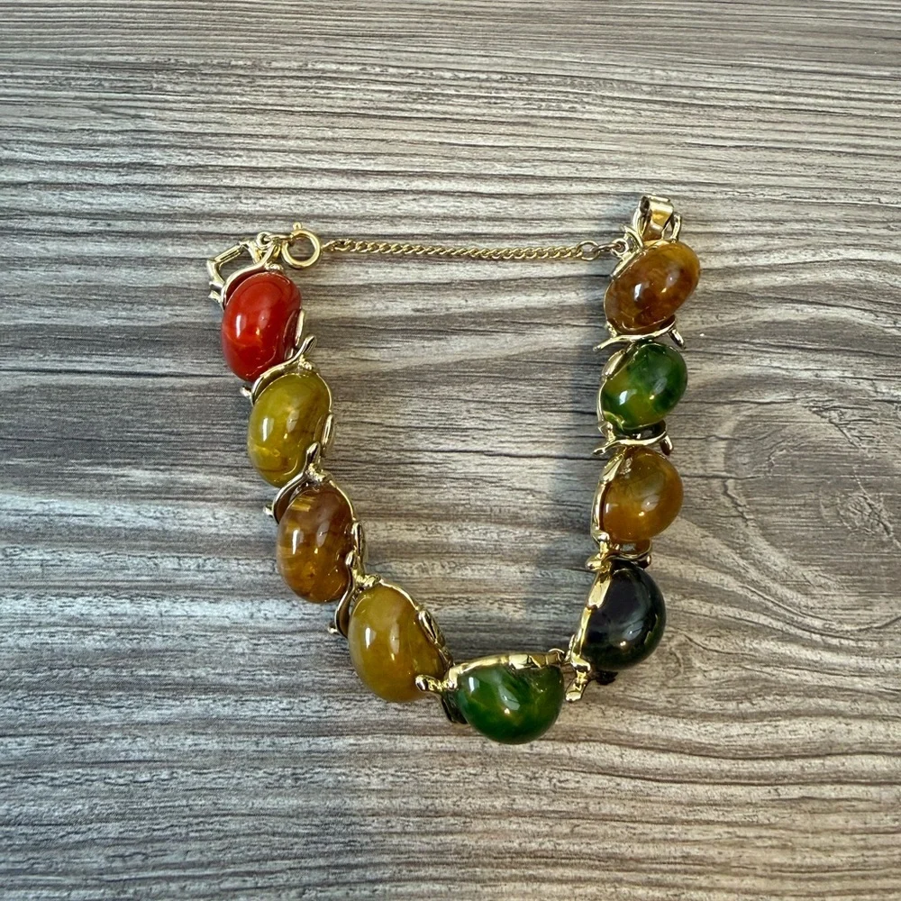 Vintage Bakelite Style Bracelet | Vintage Chained Bracelet 8.5” chain - Picture 9 of 10